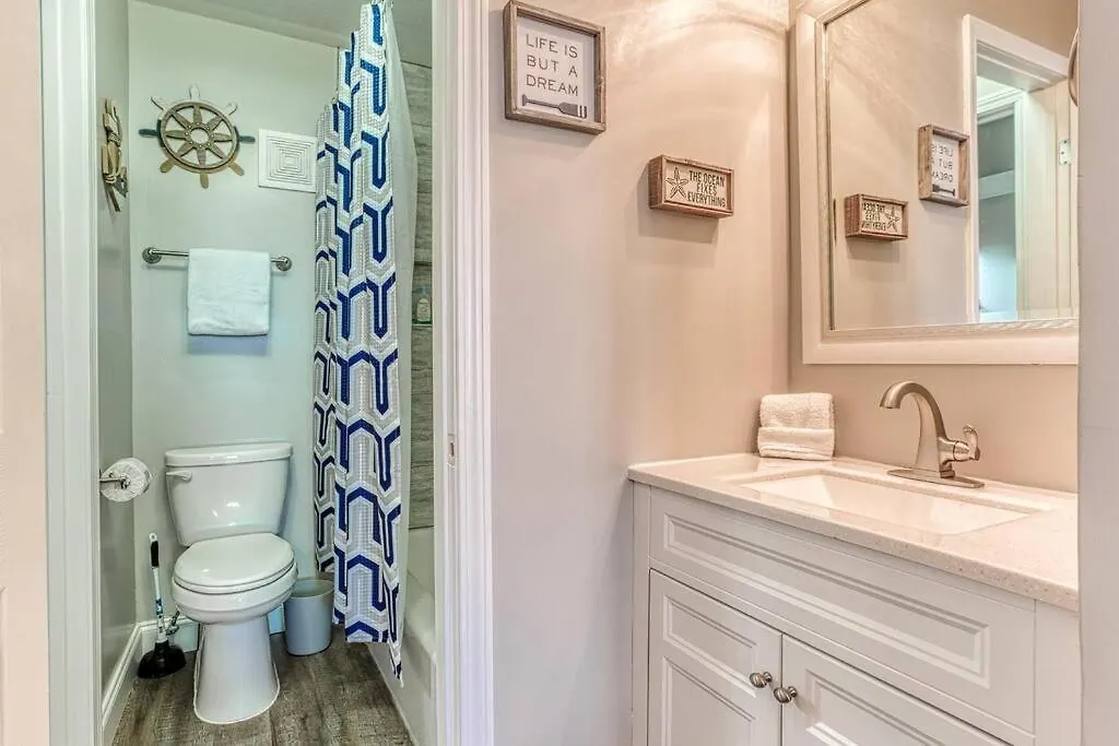-Beachfront Premium-Summit 1124 Panama City Beach Apartment